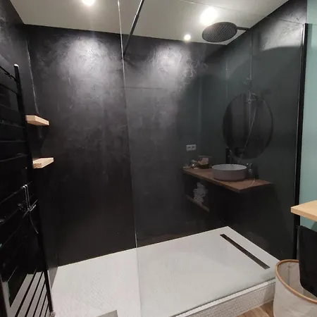 Apartment 65m2 Proche Centre Ville, Parking Angers