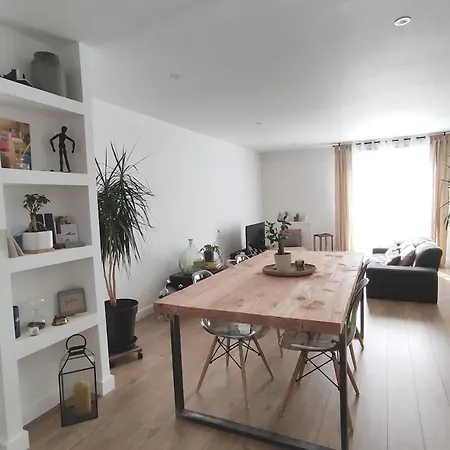 Apartment 65m2 Proche Centre Ville, Parking