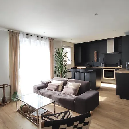 65m2 Proche Centre Ville, Parking Angers