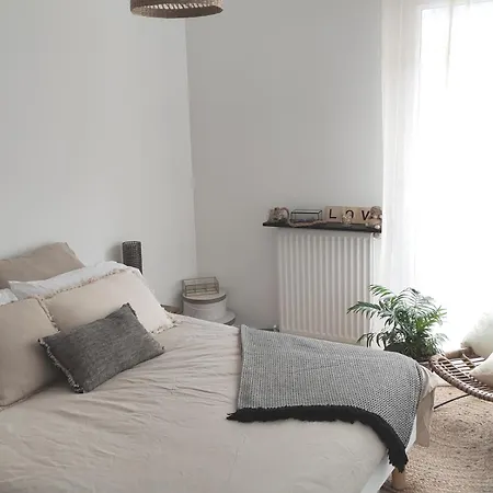 65m2 Proche Centre Ville, Parking Appartement *