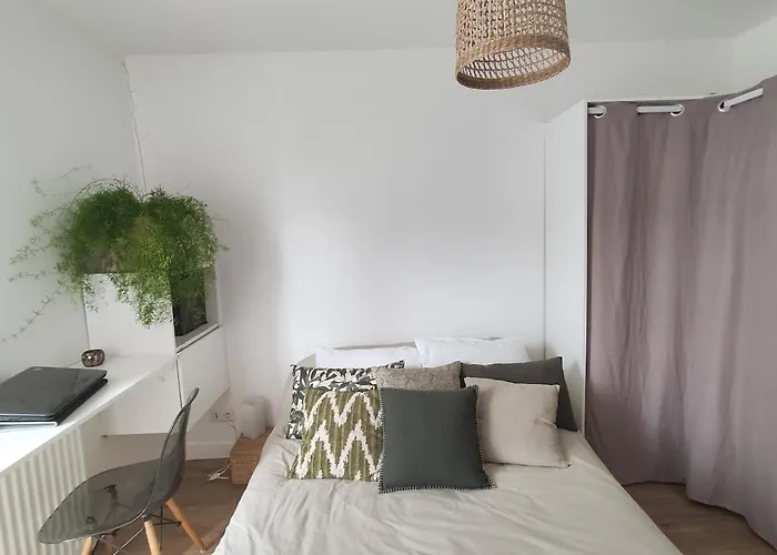 65m2 Proche Centre Ville, Parking Apartman *