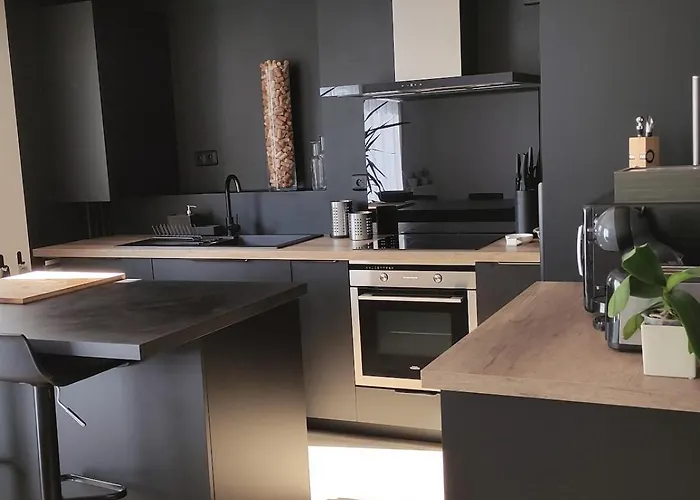 Apartment 65m2 Proche Centre Ville, Parking