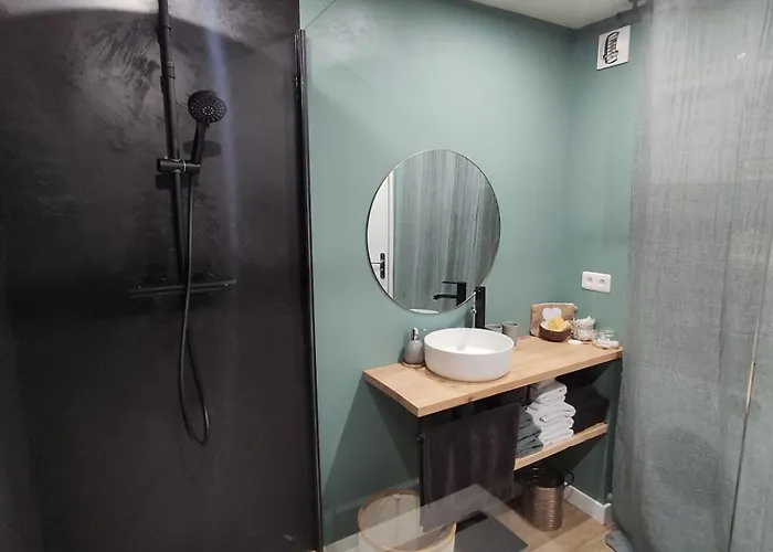 65m2 Proche Centre Ville, Parking * Angers